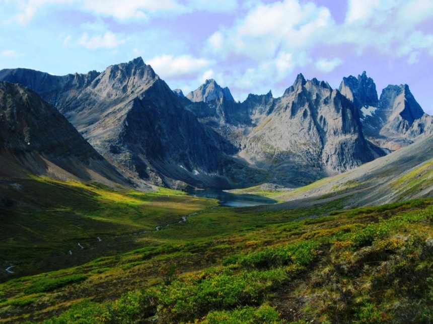 kanada-yukon-dempster-highway-thombstone-1-76084b60-b638-480a-931a-4940ccf975e1