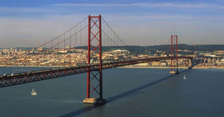 traxxx-lissabon-07-bruecke